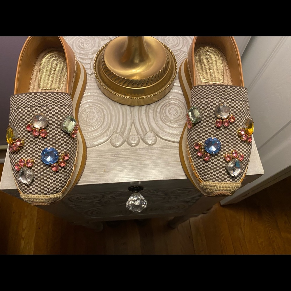 Women’s shoes